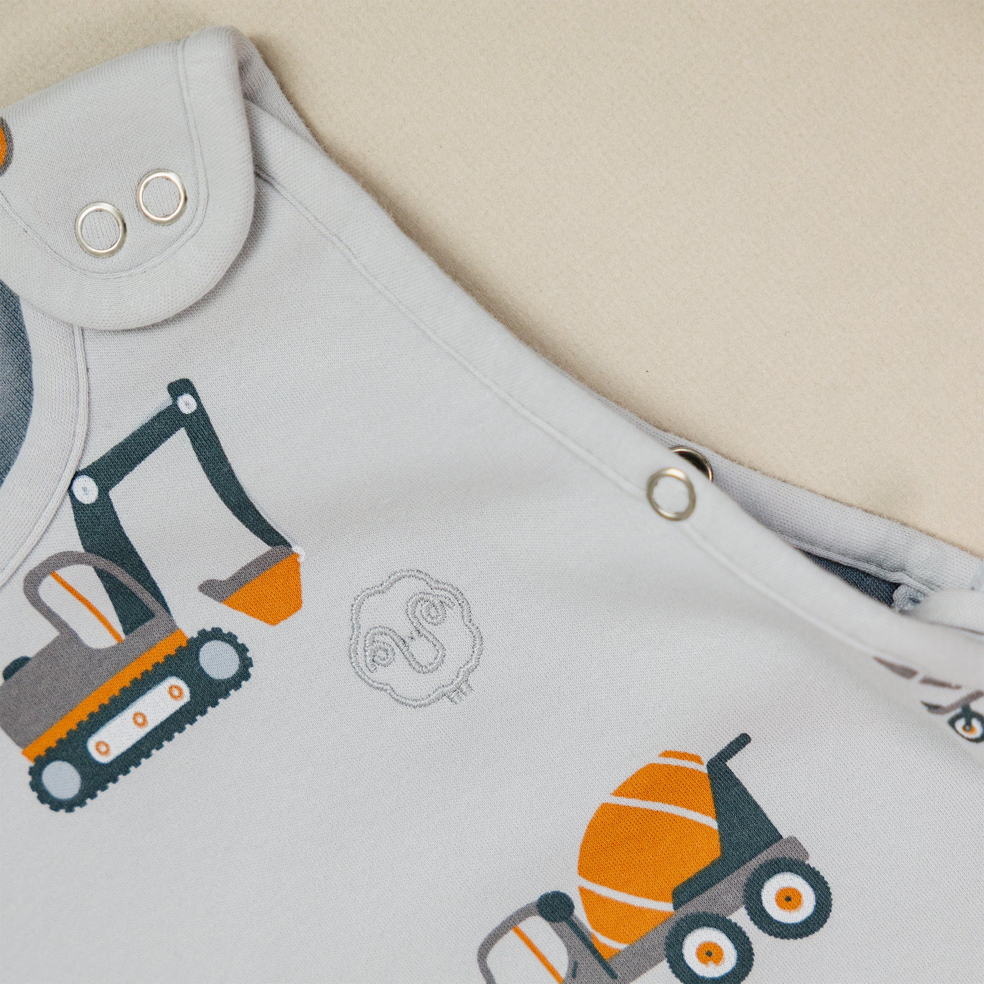 4 Season® Ultimate Baby Sleep Bag, Merino Wool & Organic Cotton, Heavy Machinery - Image 4