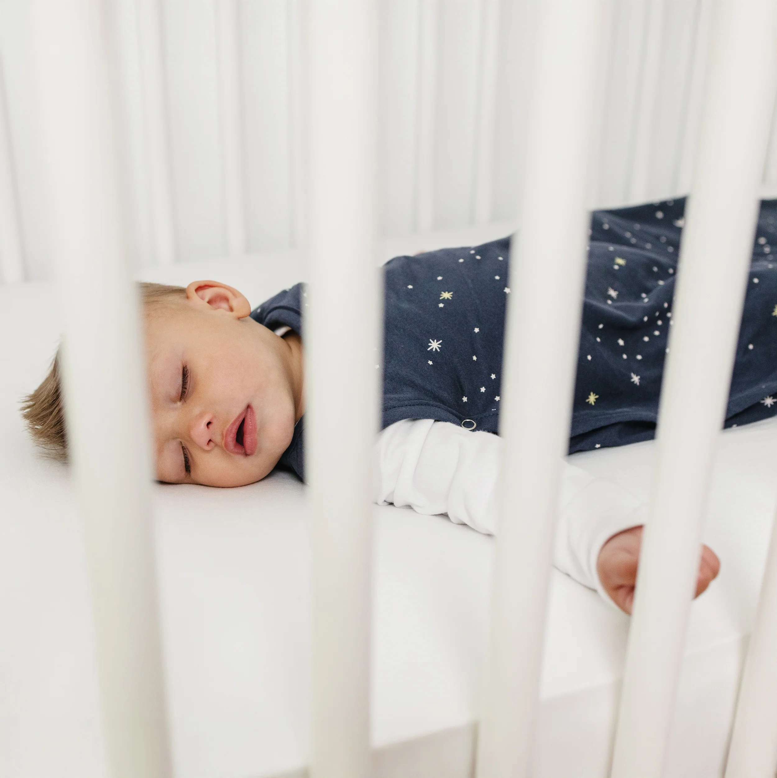 Ecolino® Adjustable Toddler Sleep Bag, Organic Cotton, Universal Size: 2 - 4 Years, Milky Way Ink - Image 4