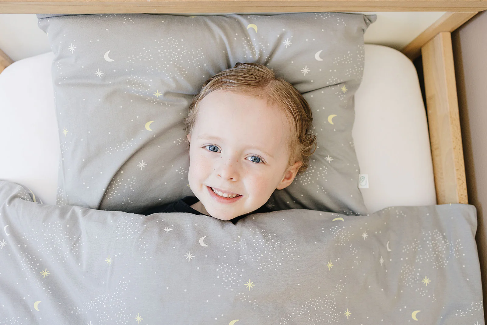 Ecolino® Pillowcases, 100% Organic Cotton, 2 Pack, Milky Way + Stripes - Image 5