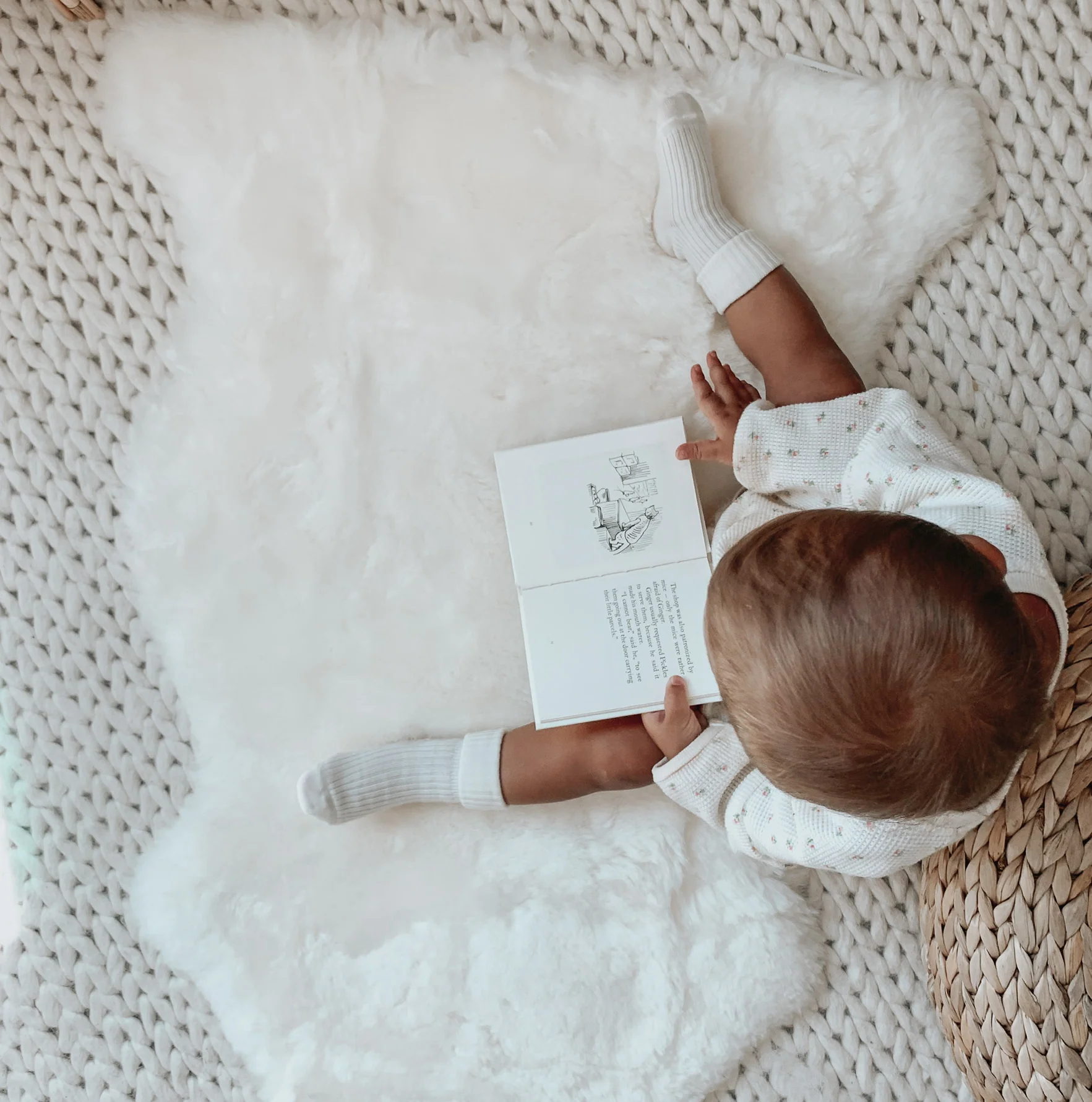 Sheepskin Rug for Babies, 100% Natural, Shorn Lambskin Wool, 2 x 3 Feet, Ivory - Image 3