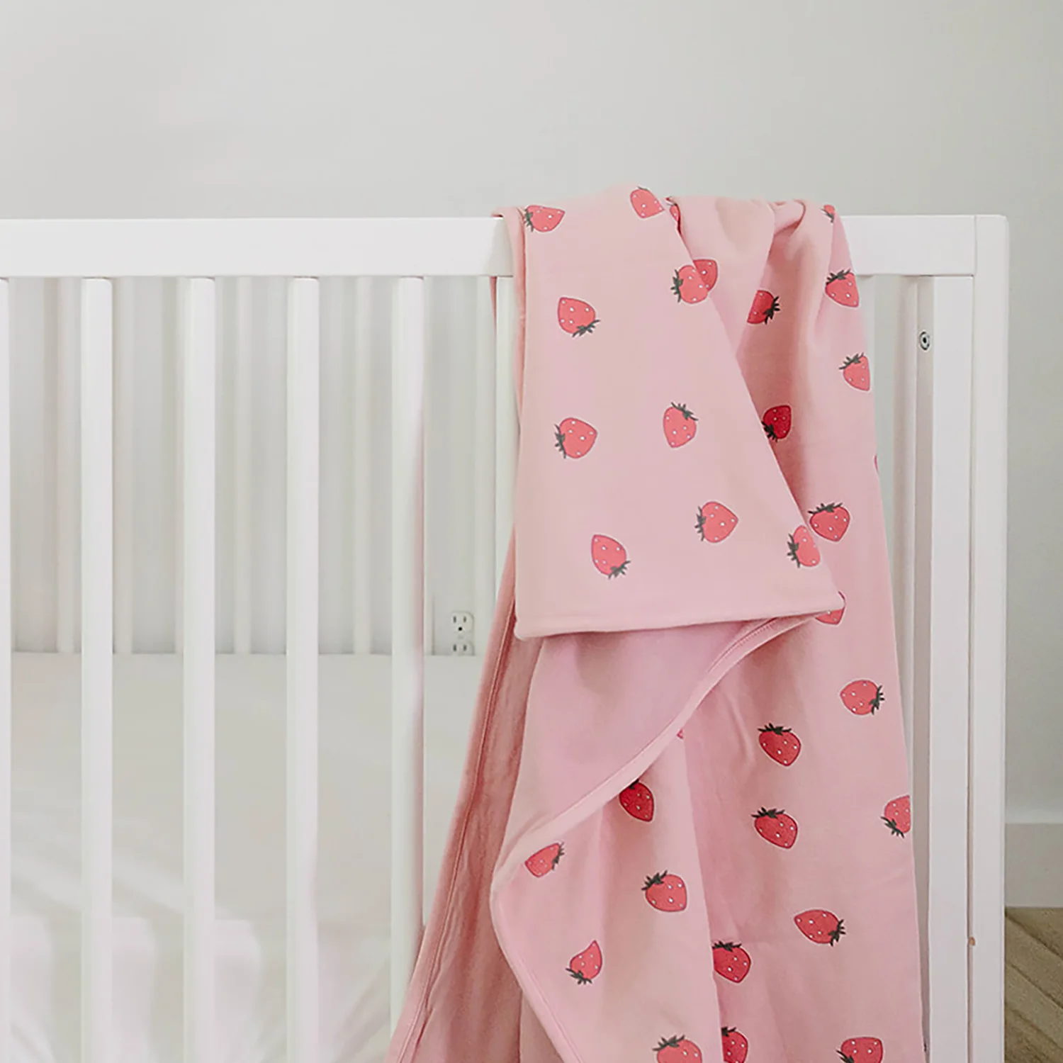 Toddler Blanket, 4 Season® Merino Wool & Organic Cotton Blanket, 52.5" x 40", Strawberry - Image 4