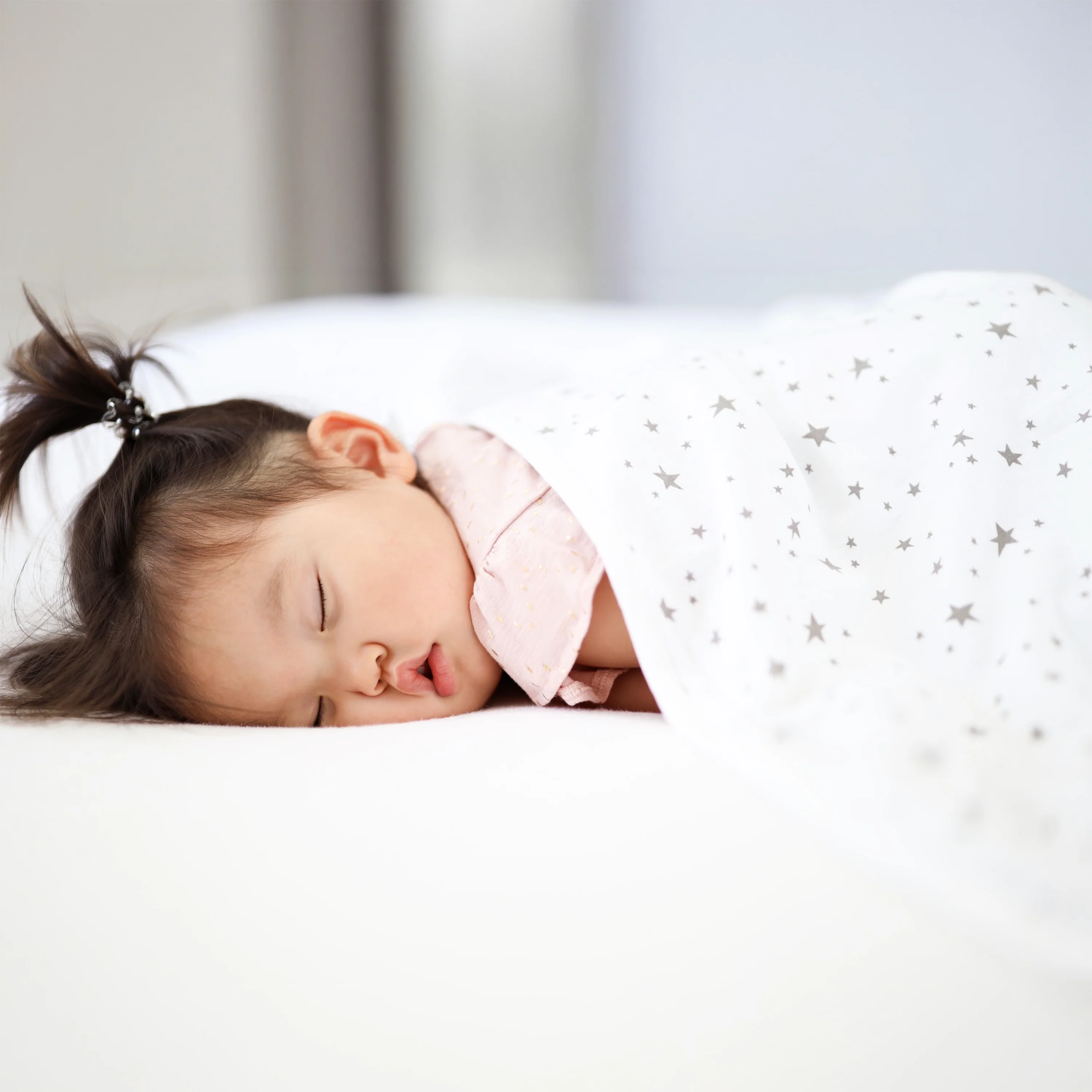 Toddler Blanket, 4 Season® Merino Wool & Organic Cotton, 52.5" x 40", Star White - Image 3